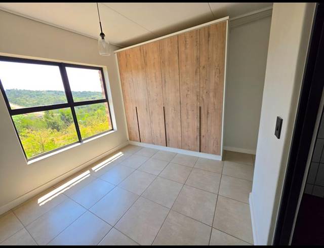2 BEDROOM PROPERTY TO RENT IN MOOIKLOOF
